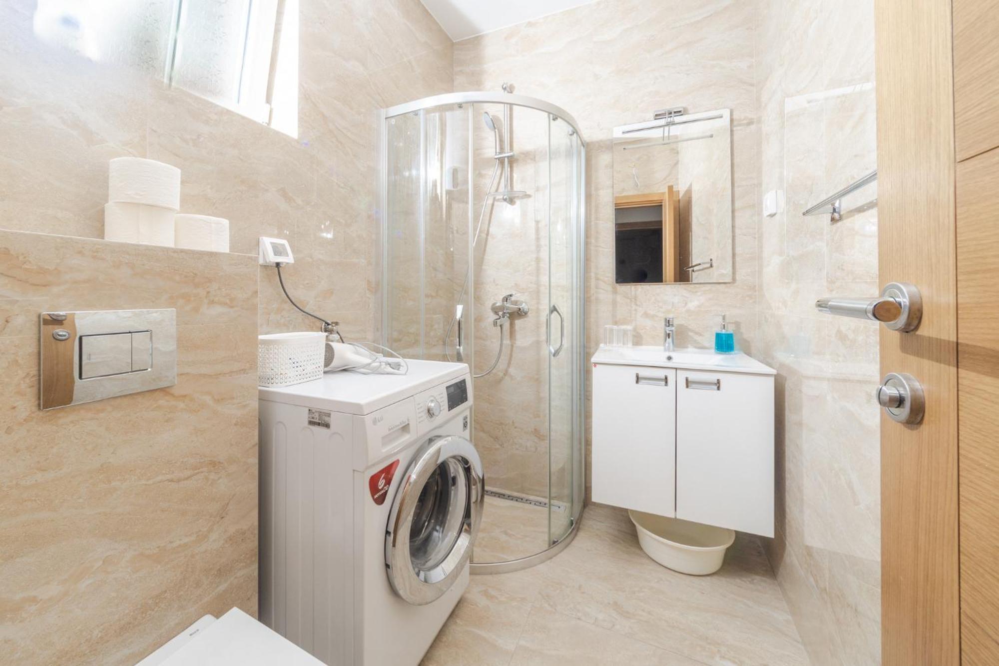 Apartment Markoni *